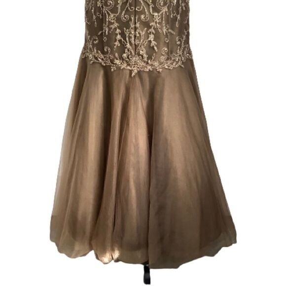 MON CHERI STRAPLESS TRUMPET PROM/ EVENING GOWN/ WEDDING DRESS SIZE 6 - Picture 9 of 15